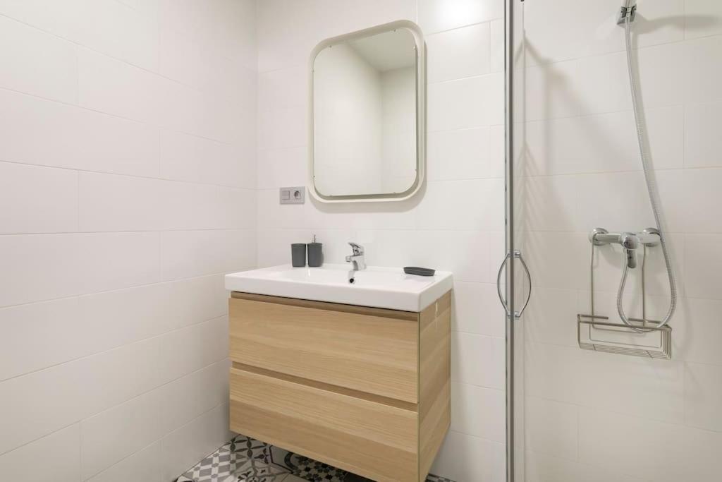 Cozy Apartment City Center Alicante Buitenkant foto