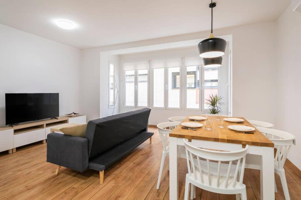 Cozy Apartment City Center Alicante Buitenkant foto